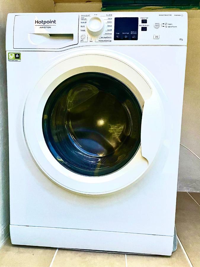 Monolocale Deluxe A 2,7 Km Dal Mare Per 2 Persone Siderno Exterior foto